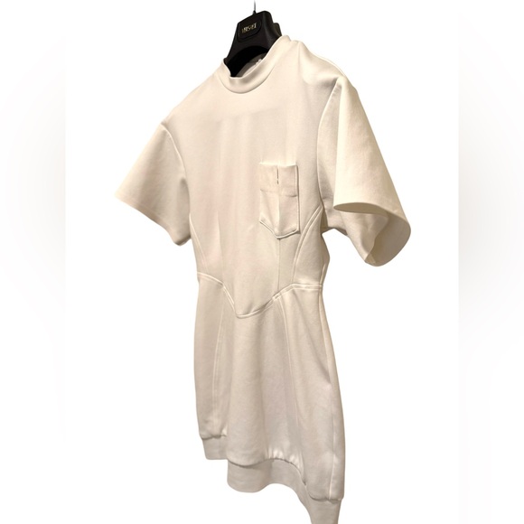 Manière De Voir EUC Size 4 Creamy White Short Sleeve Eiffel Tower Emblem Dress - Picture 2 of 10